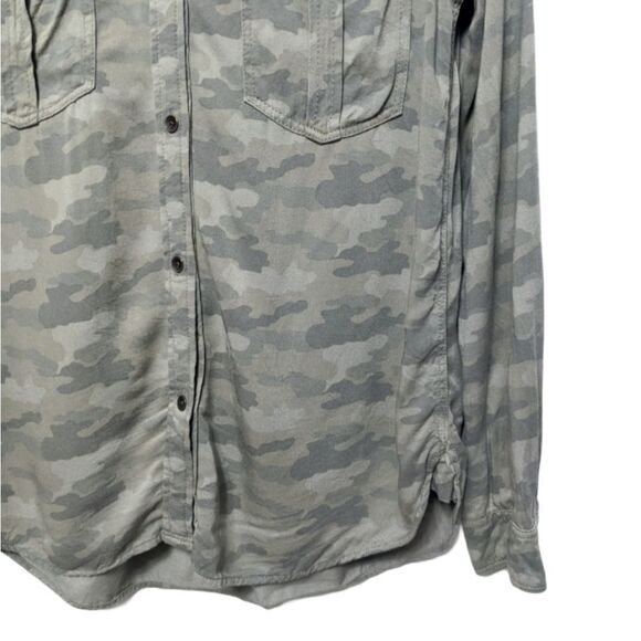 AMERICAN EAGLE Boyfriend Camo Button Up Shirt M - Picture 3 of 7